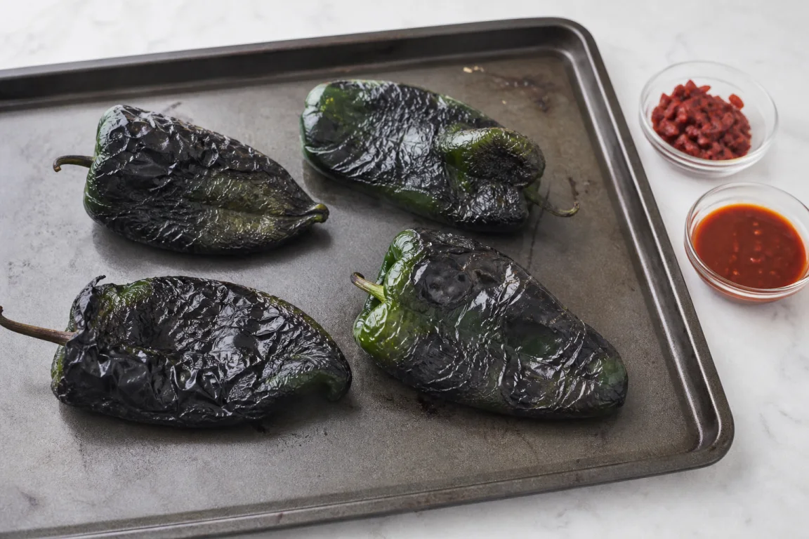 Illustration de l’étape « Étape 2 » pour la recette Peppers Poblano farcis Superpower.