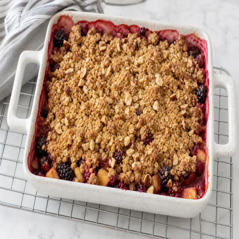 Crumble aux pommes et aux fruits rouges · étape 5