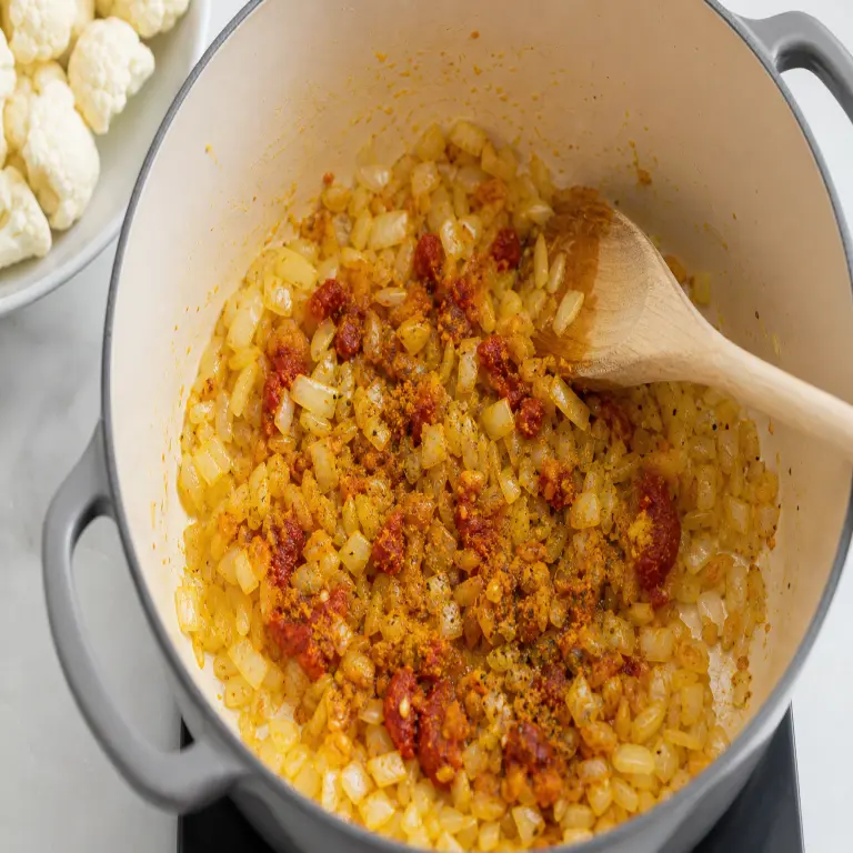 Soupe de chou-fleur au curry · étape 1