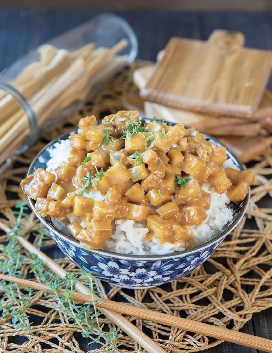 Tofu au four, sauce tahini épicée