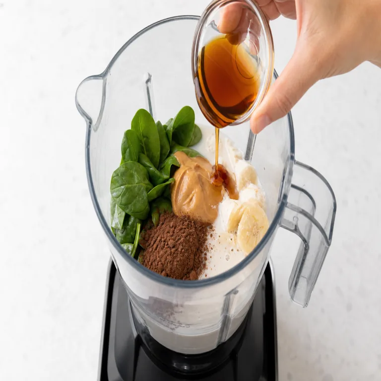 Smoothie façon bouchée au beurre de cacahuète · préparation