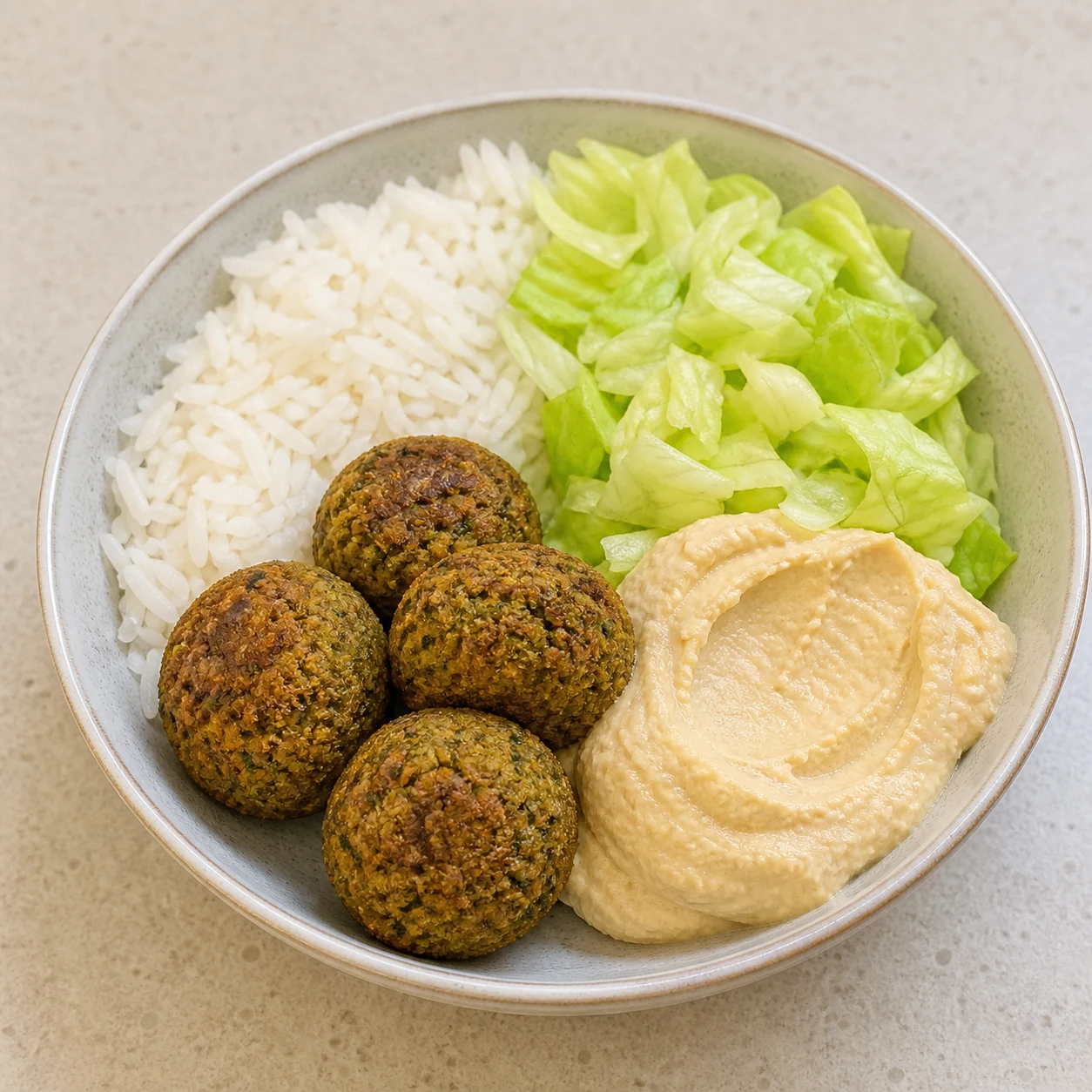 Bol falafels-riz-houmous — assembler les bols