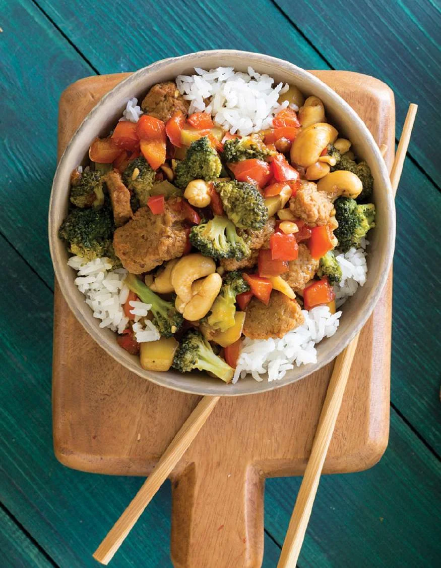 Brocoli sauté au seitan et aux noix de cajou