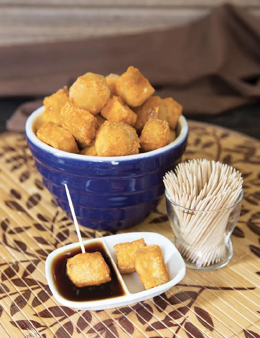 Tofu soufflé croustillant au four, sauce teriyaki