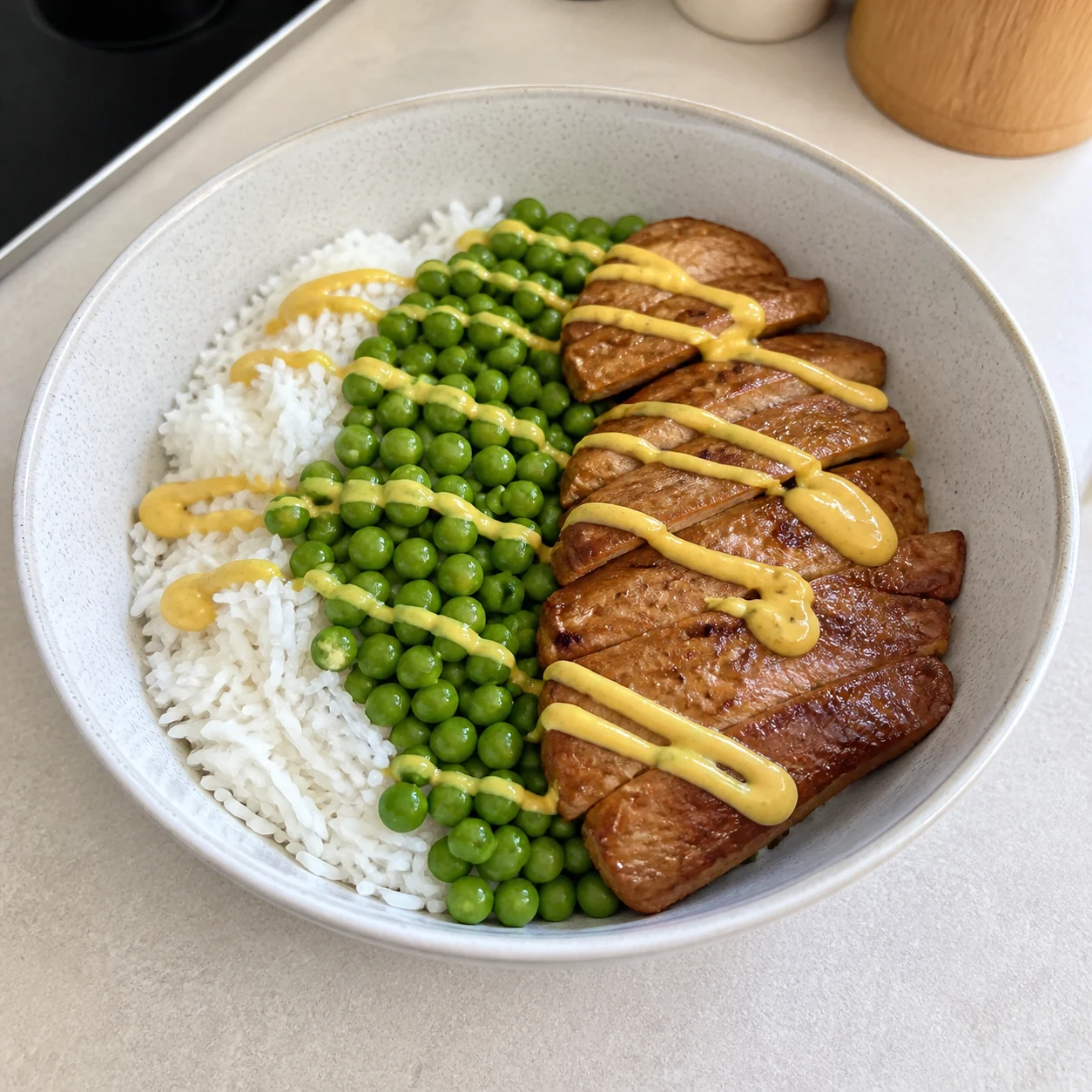 Bol steak-riz-petits pois — assembler les bols