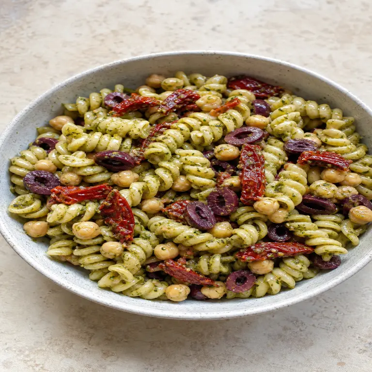 Salade de pâtes au pesto