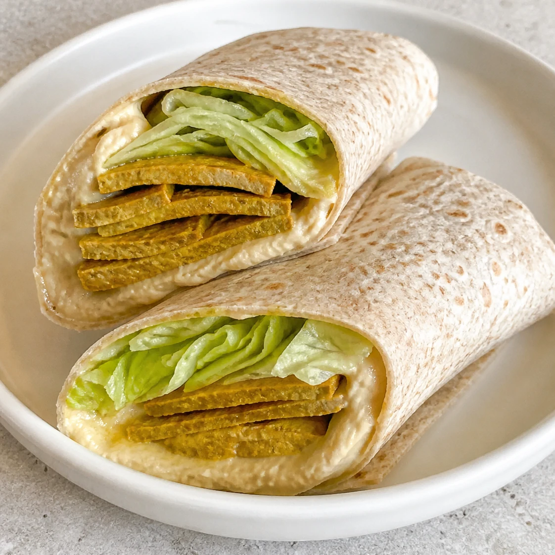 Wrap curry-houmous